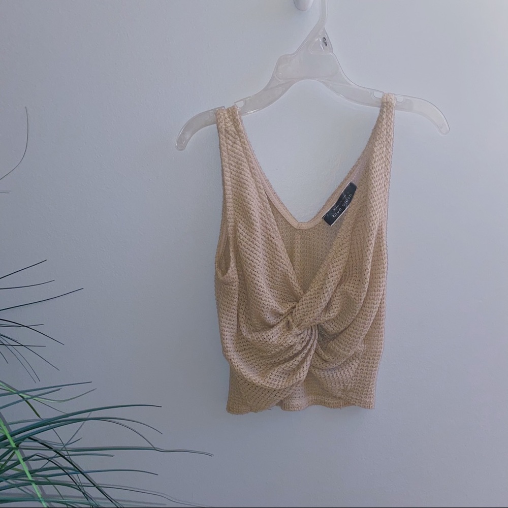 Boutique knot tie crop top